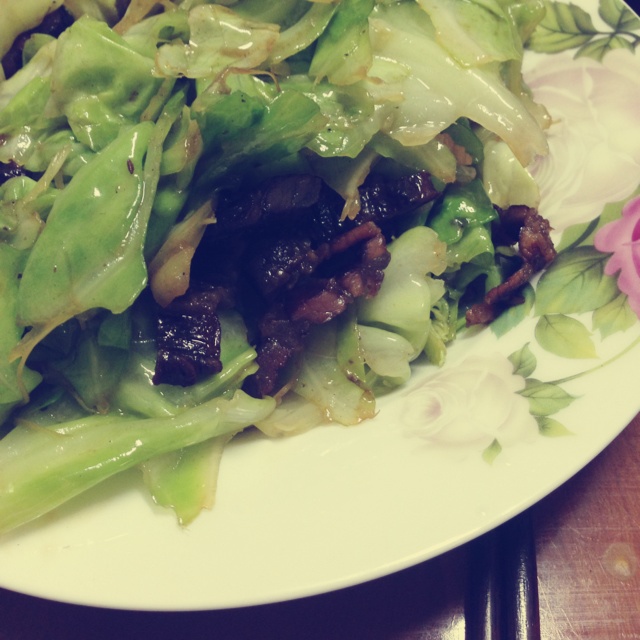 酱油肉炒豆干