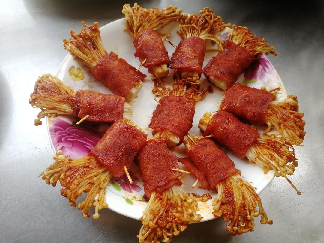 酱烤金针菇培根卷