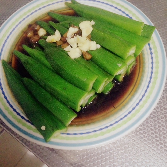 白灼秋葵