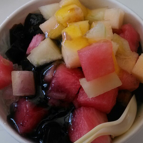 李姝1111哦耶做的水果冰粥