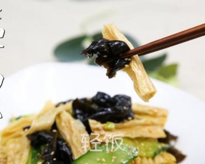 腐竹炒木耳丨鲜香可口、味美下饭的爽口家常菜！！！！的做法