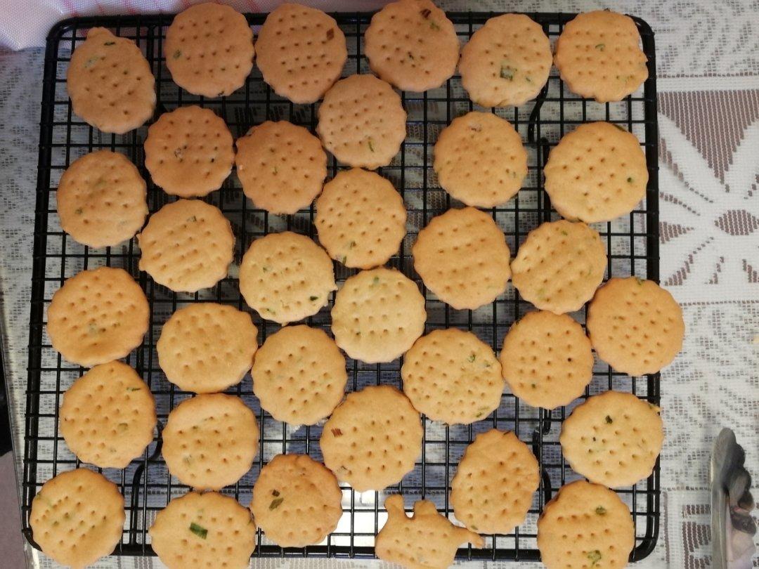 嘎嘣脆——香葱苏打饼干