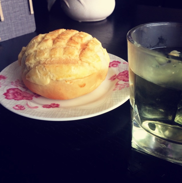 菠萝包