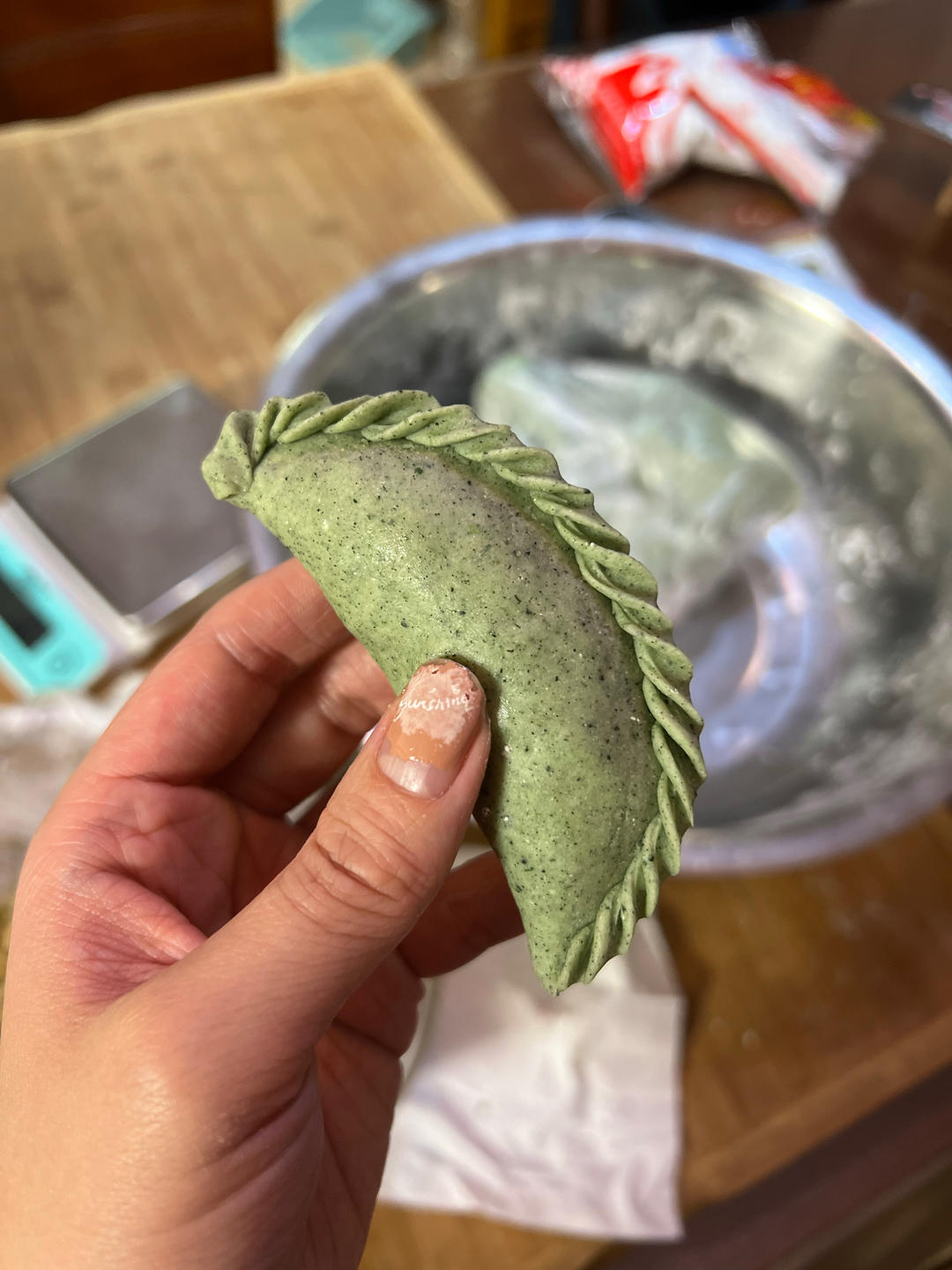 咸菜鲜笋艾青饺