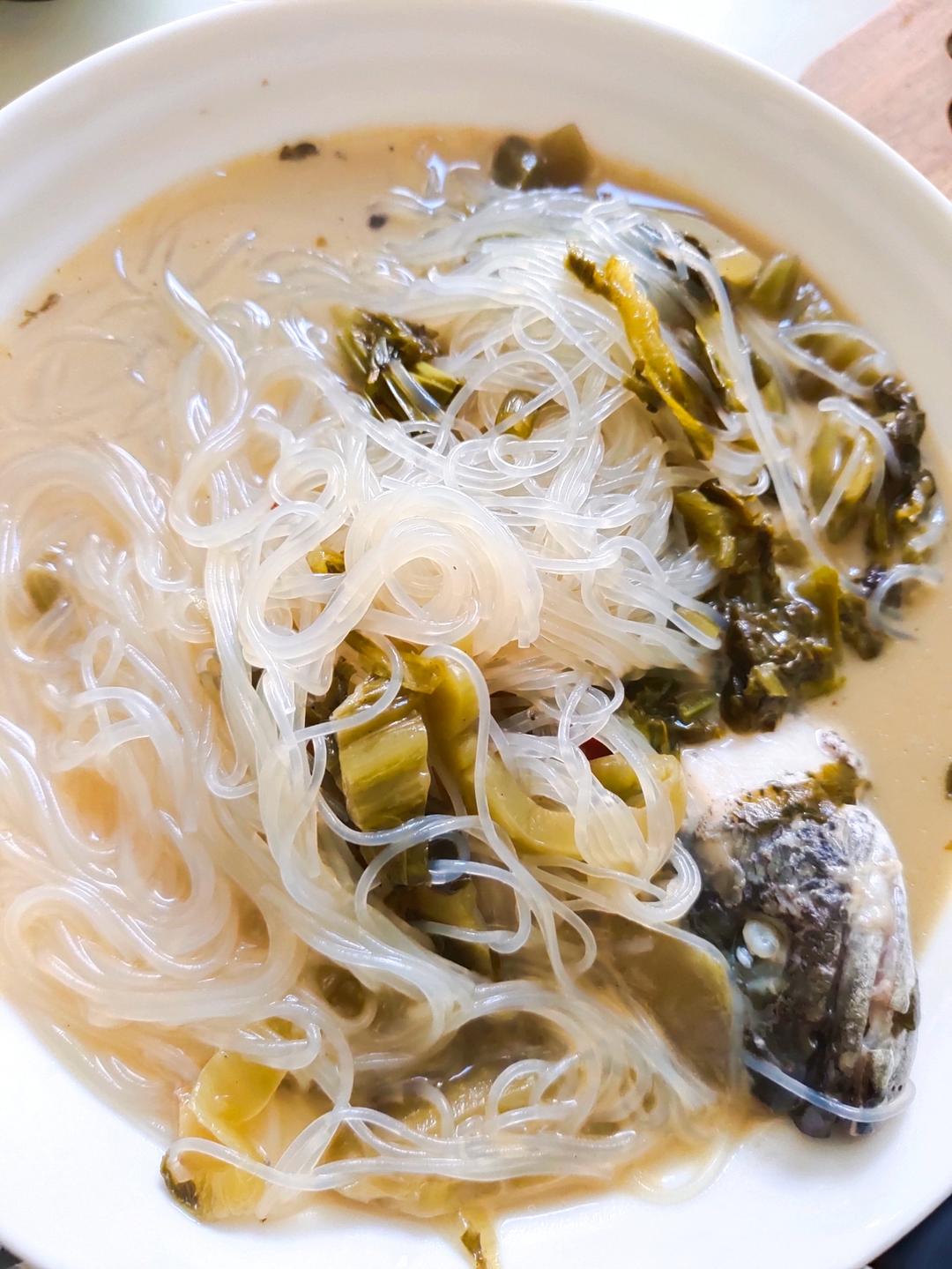 酸菜粉丝汤