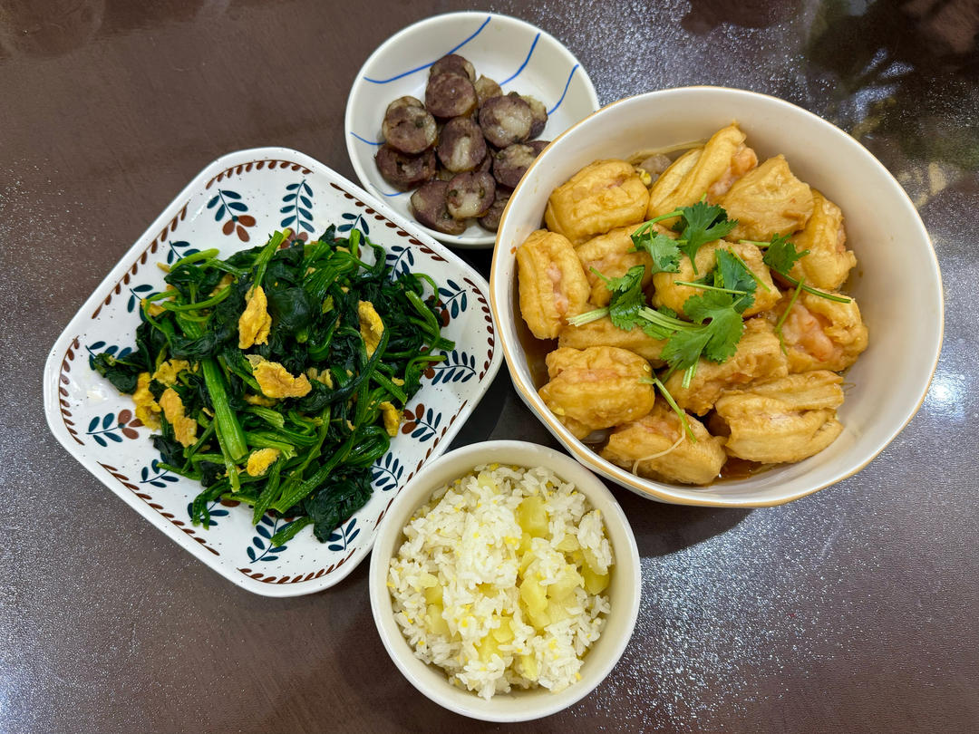 超下饭的油条虾滑煲