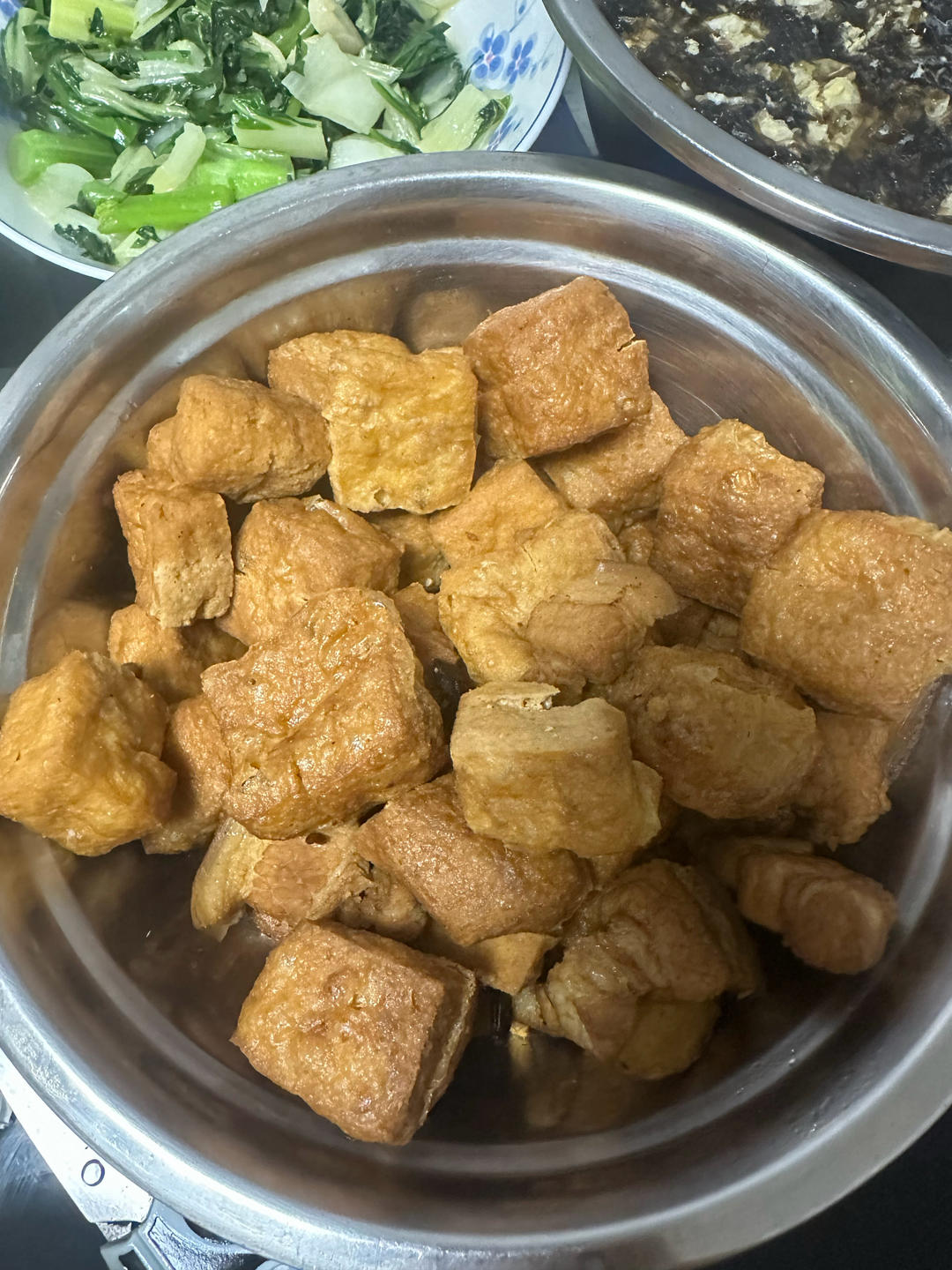 70，80后儿时的回忆油豆腐配红烧肉有一个这个菜算是大户人家了，有可能过年才能吃到