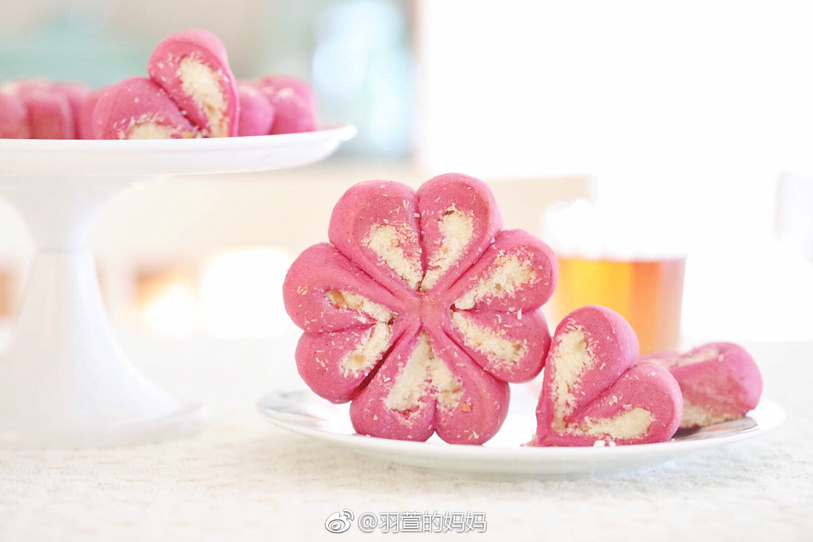 粉色四叶草椰蓉面包的做法