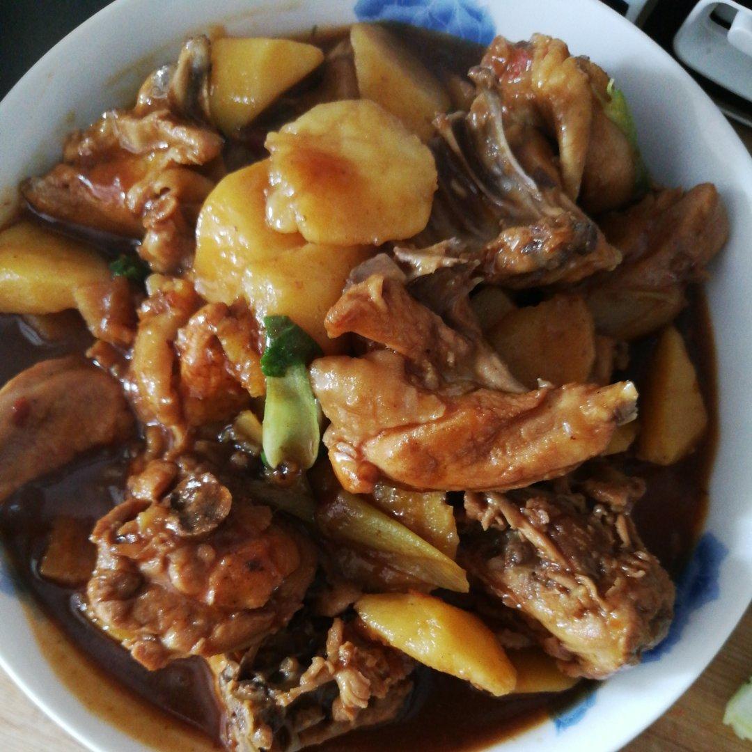 黄焖土豆鸡块