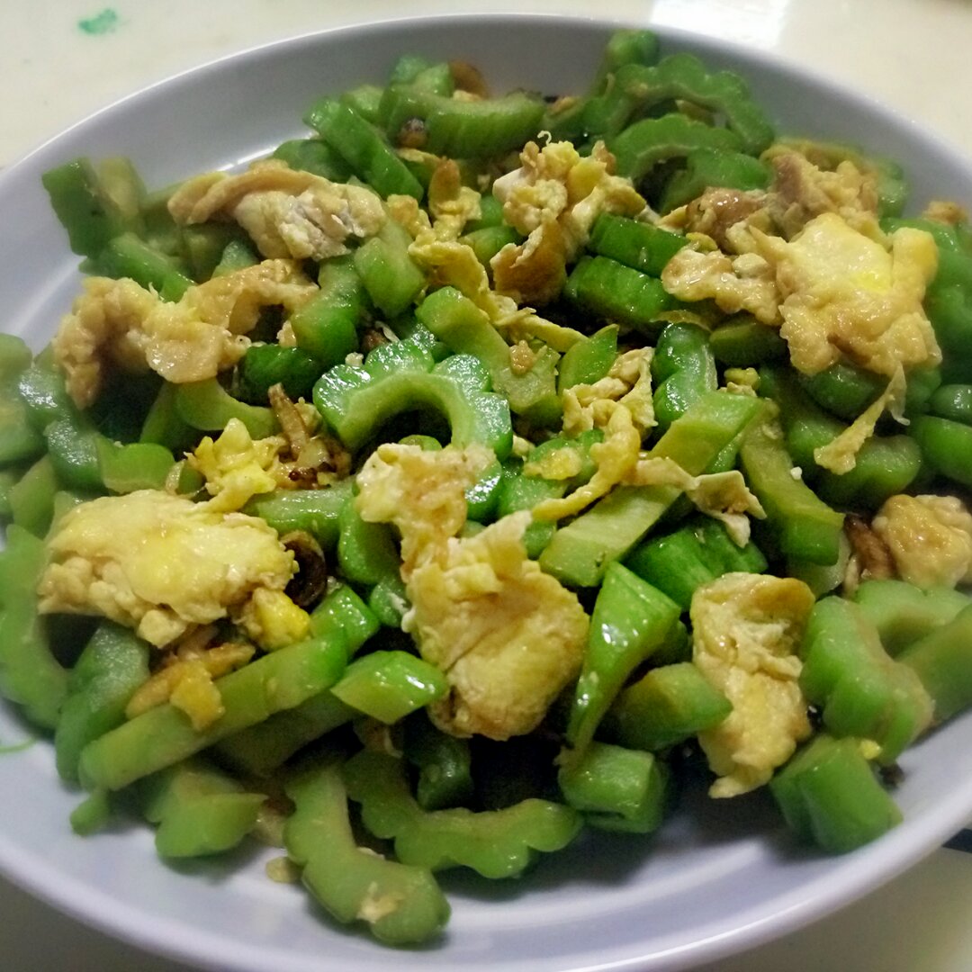 苦瓜炒鸡蛋
