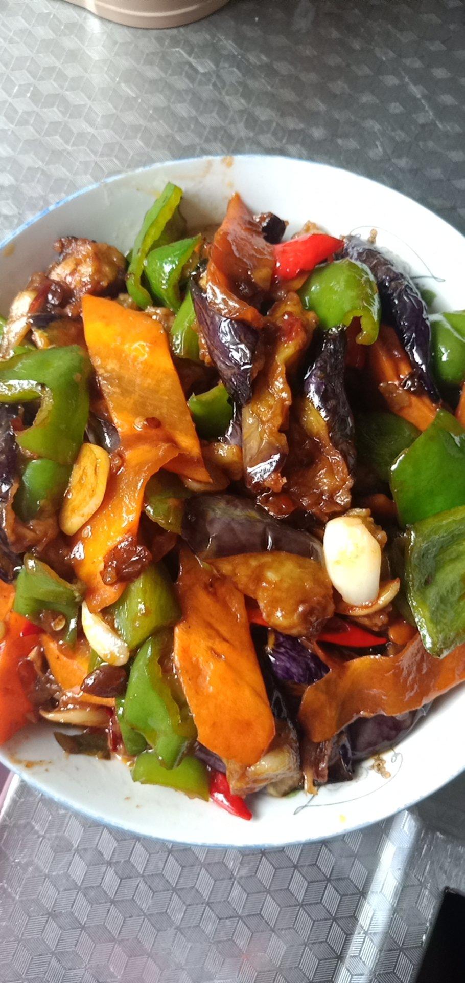 【小高姐】烧茄子 简单方法做出好颜色和好味道的茄子