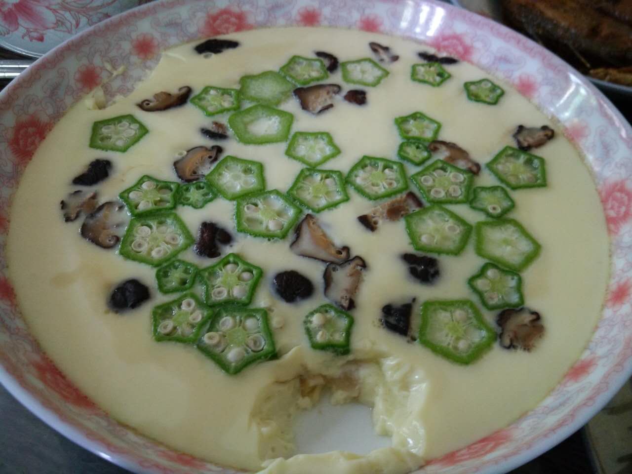 颜值控-做一朵开在碗里的花秋葵蒸水蛋