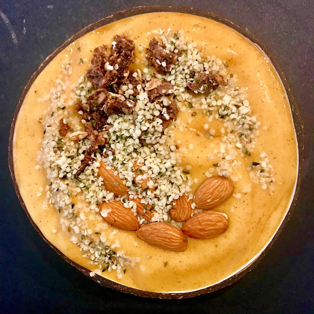 🍌🥥🍒☕️💃🏻