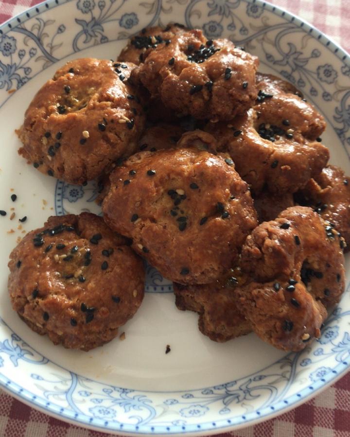 轻轻一按就碎掉的原味桃酥（不输猪油版）