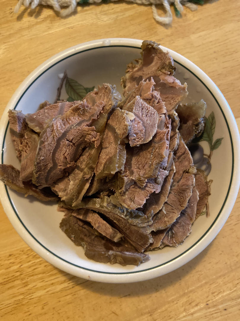 简单几步就能做出正宗酱牛肉（附卤蛋的做法）