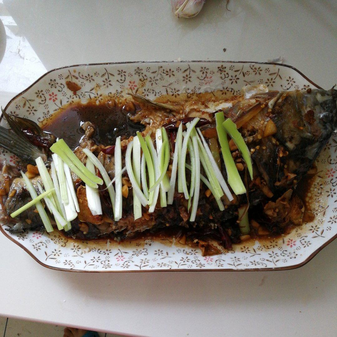 红烧鲤鱼