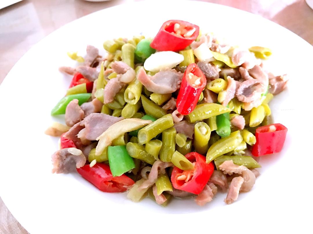 酸豆角炒鸡胗