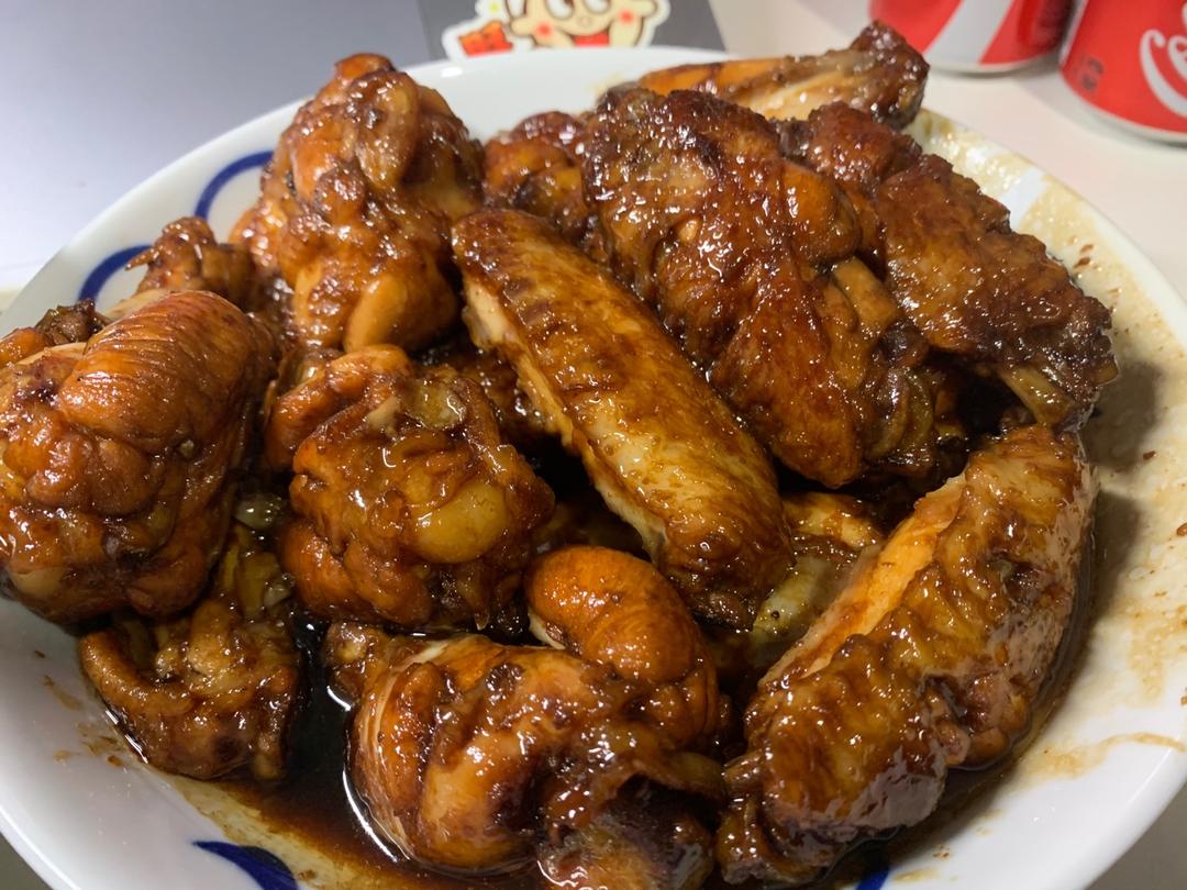 厨师长教你：“可乐鸡翅”的家常做法，味道鲜嫩可口，先收藏起来