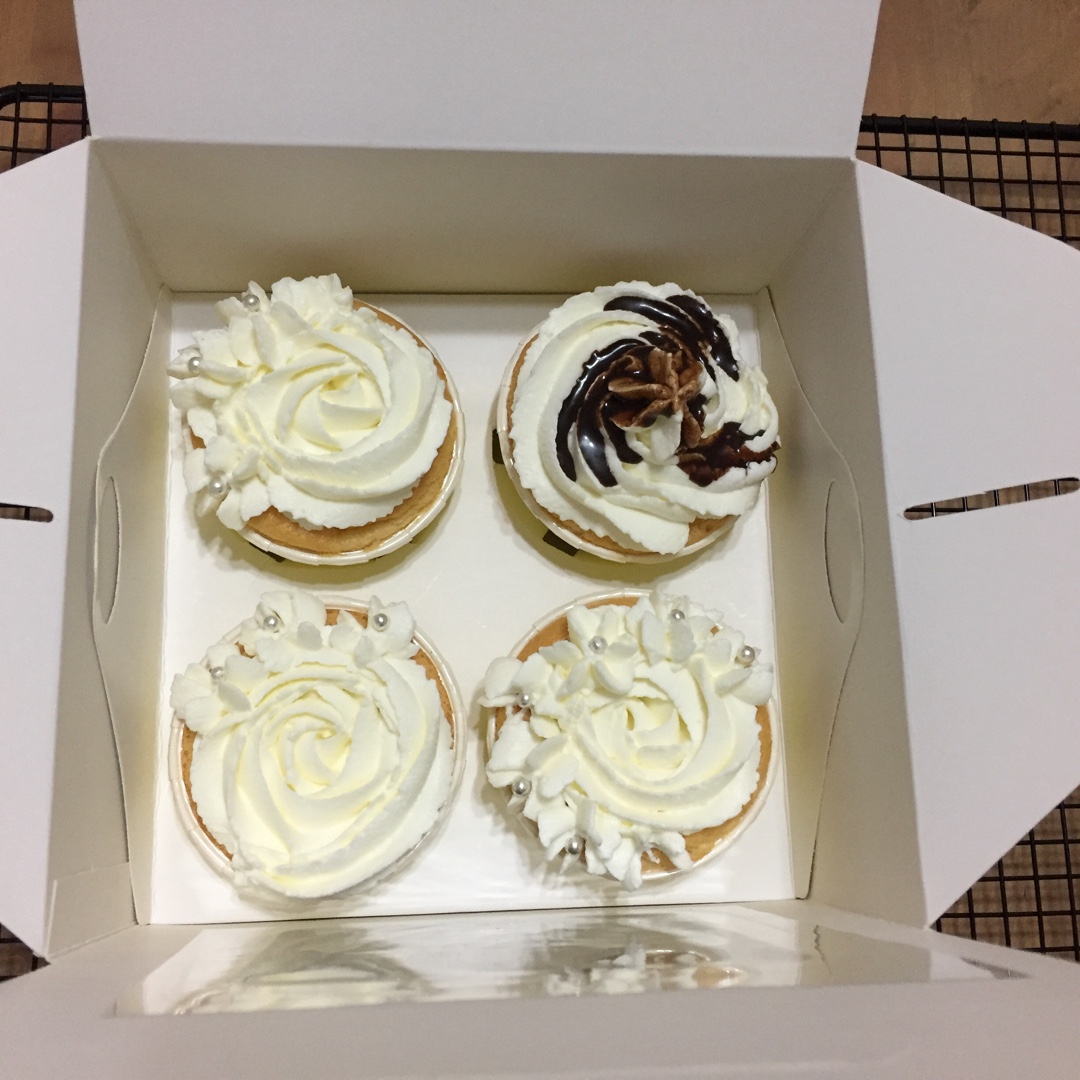 鲜奶油戚风杯子蛋糕（纸杯蛋糕）