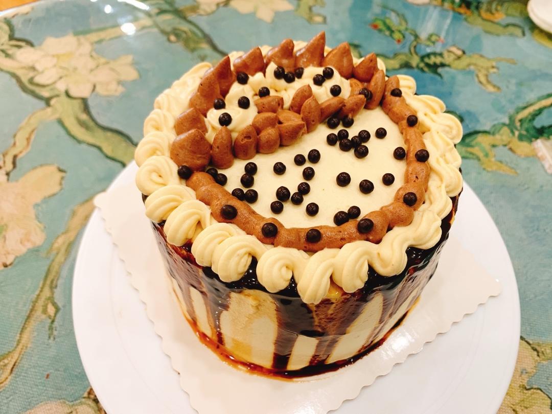 让人回味的焦糖海盐蛋糕