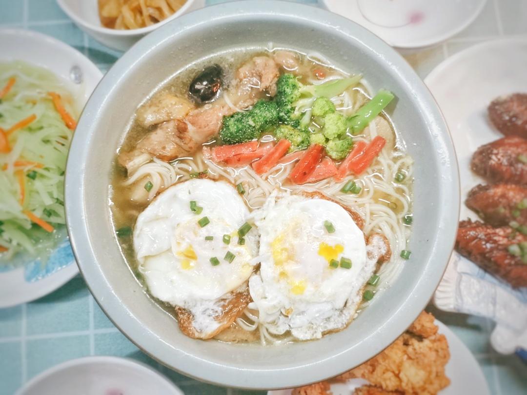 随意的昵称咯做的一碗高逼格的生日长寿面