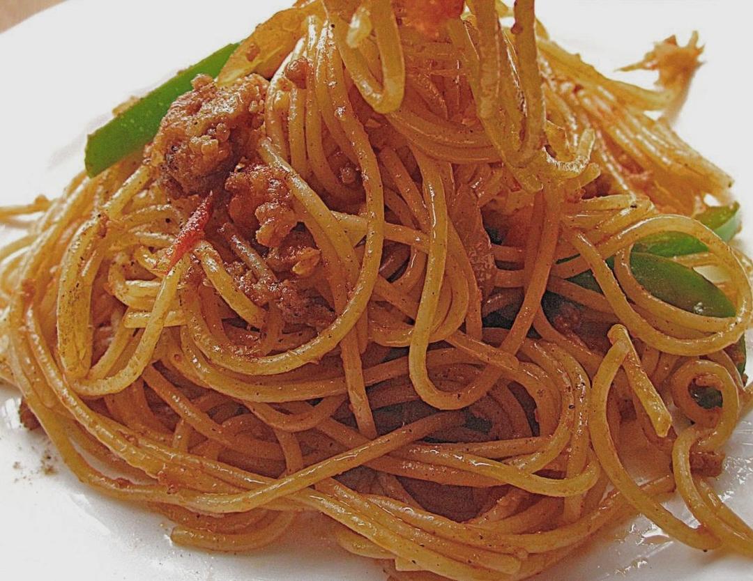 黑椒牛柳炒意面