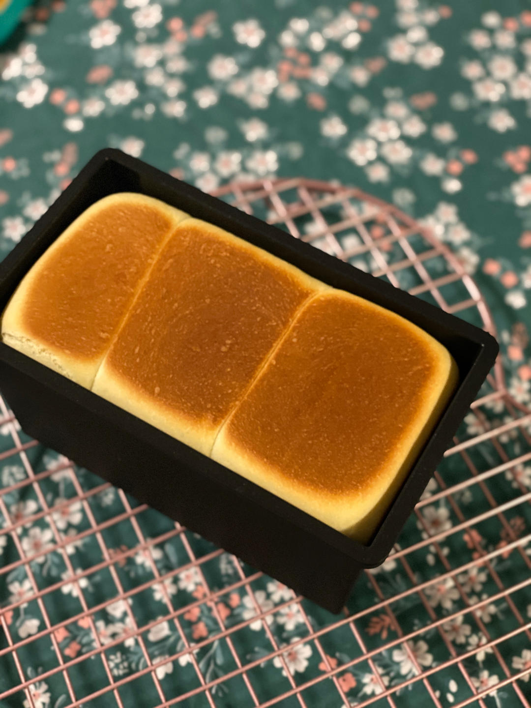 吐司，奶香手撕面包，超级香浓