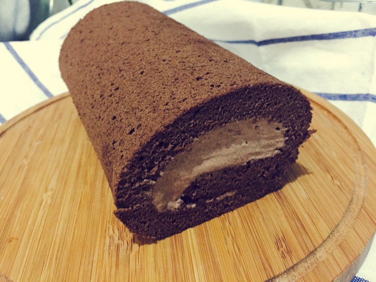甘纳许巧克力蛋糕卷