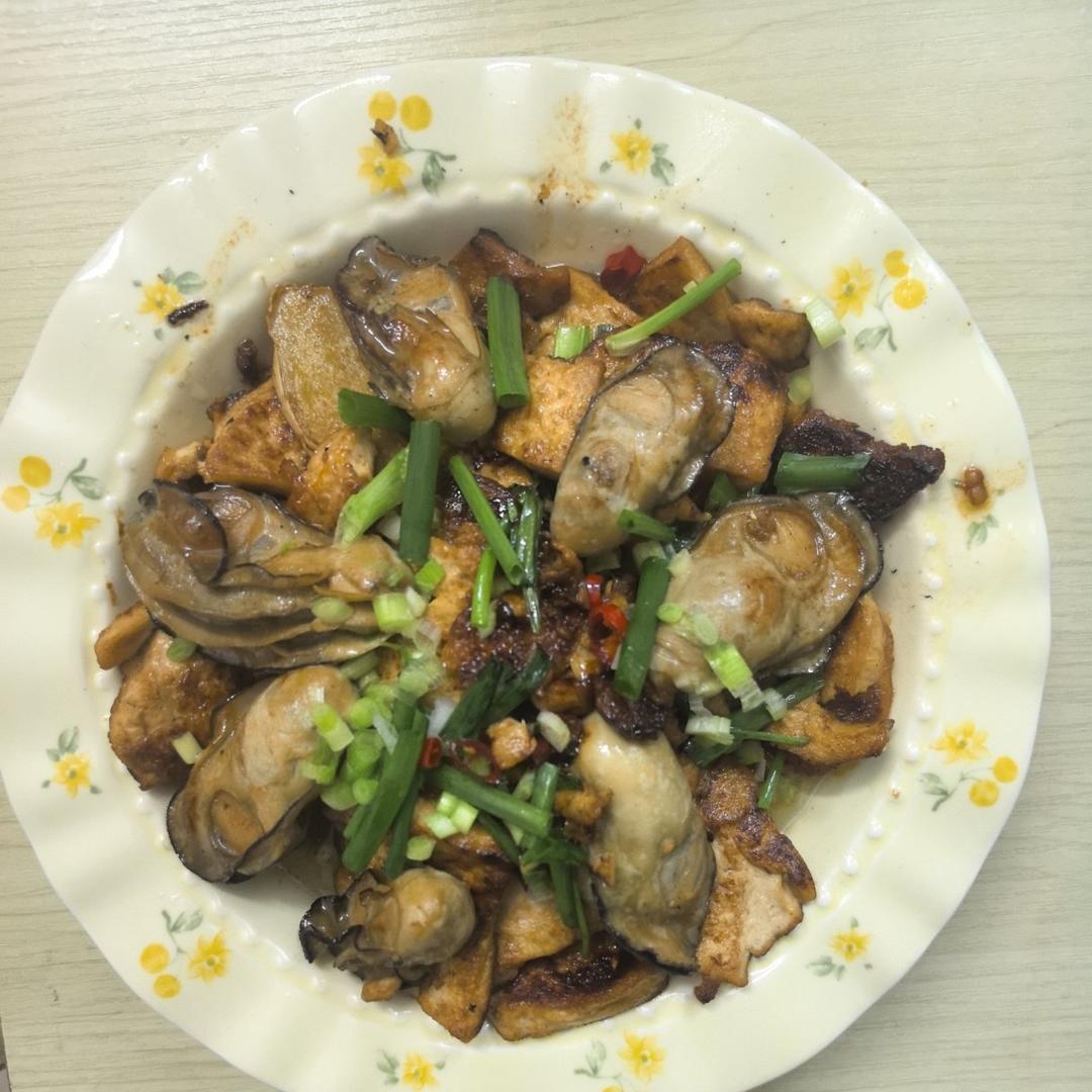 豆腐生蚝煲
