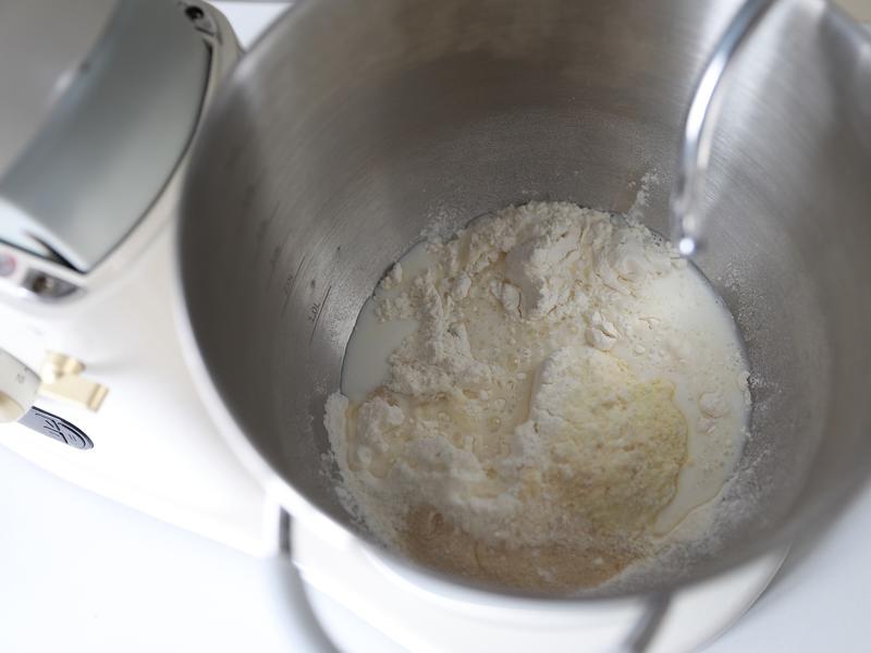 纯奶手撕吐司的做法 步骤1