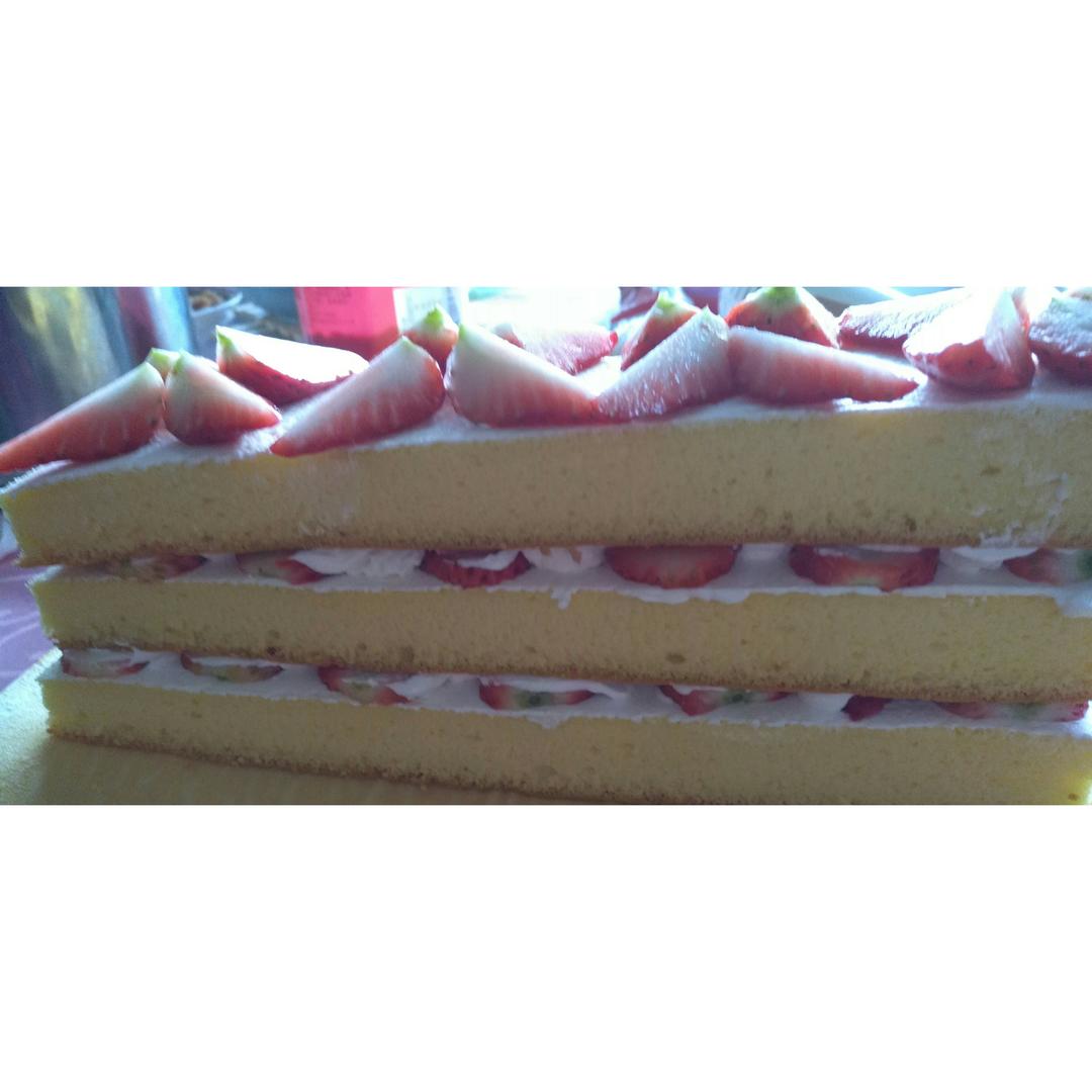草莓城堡蛋糕