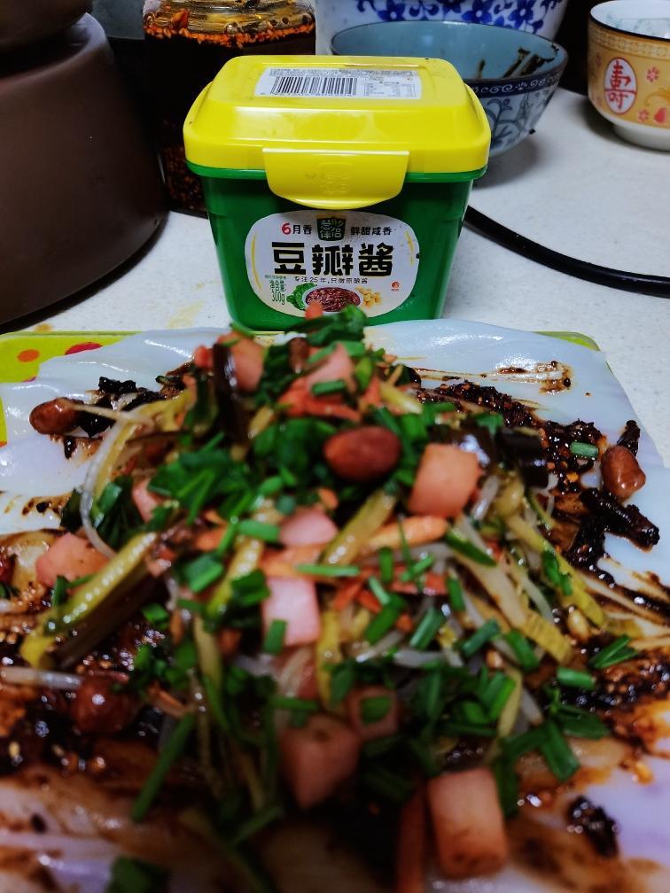 六月香豆瓣酱贵阳裹卷的做法