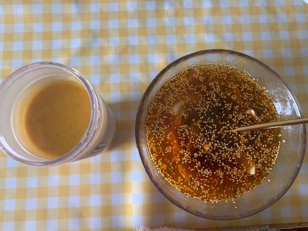 省时又便捷，没人能抗拒这碗酸汤水饺！🥟