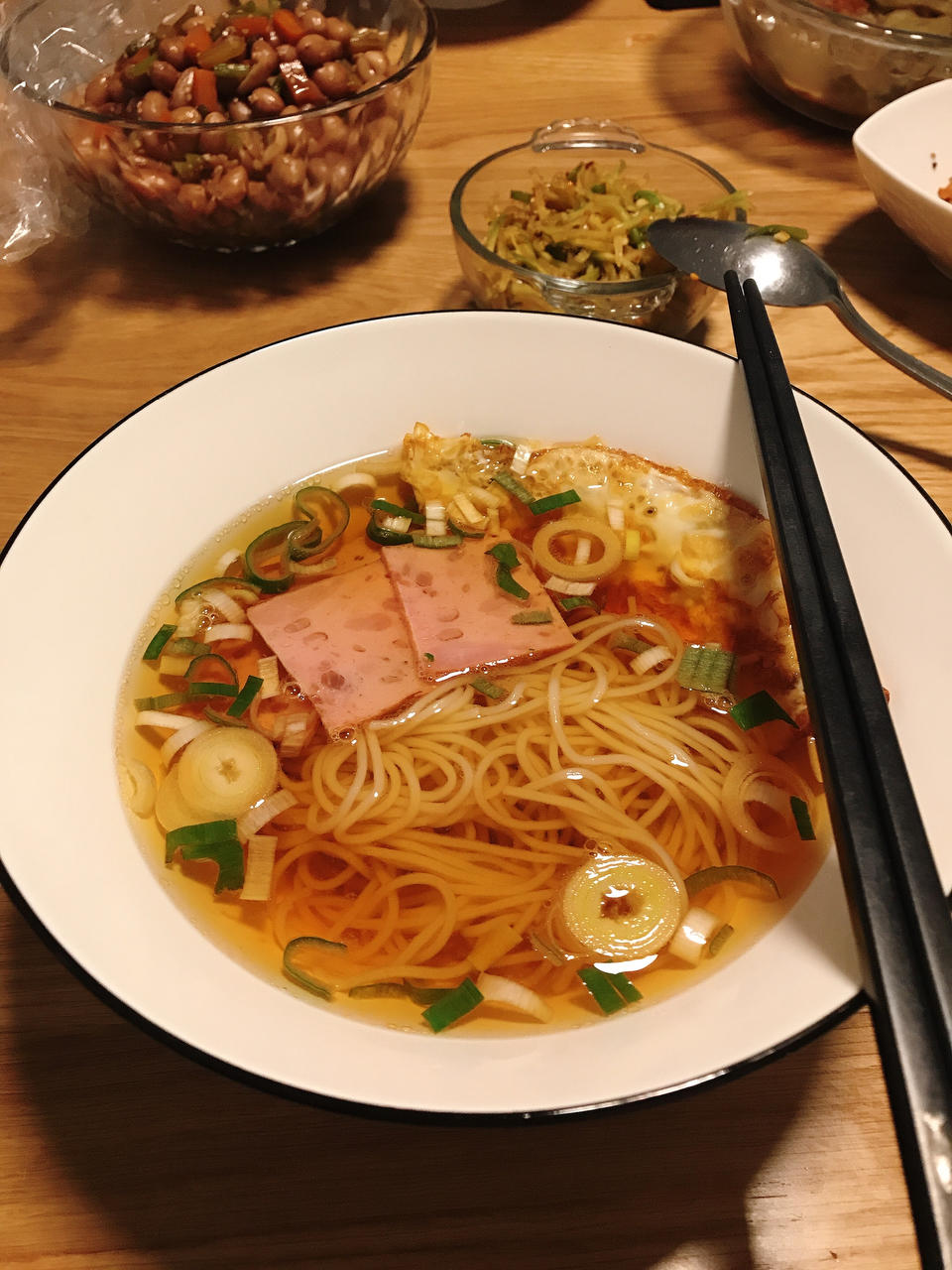 早餐来一碗清汤面，色香味俱全！