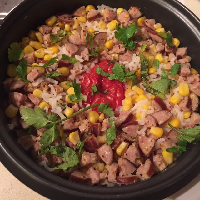 整个番茄饭加强版【两个番茄玉米饭】