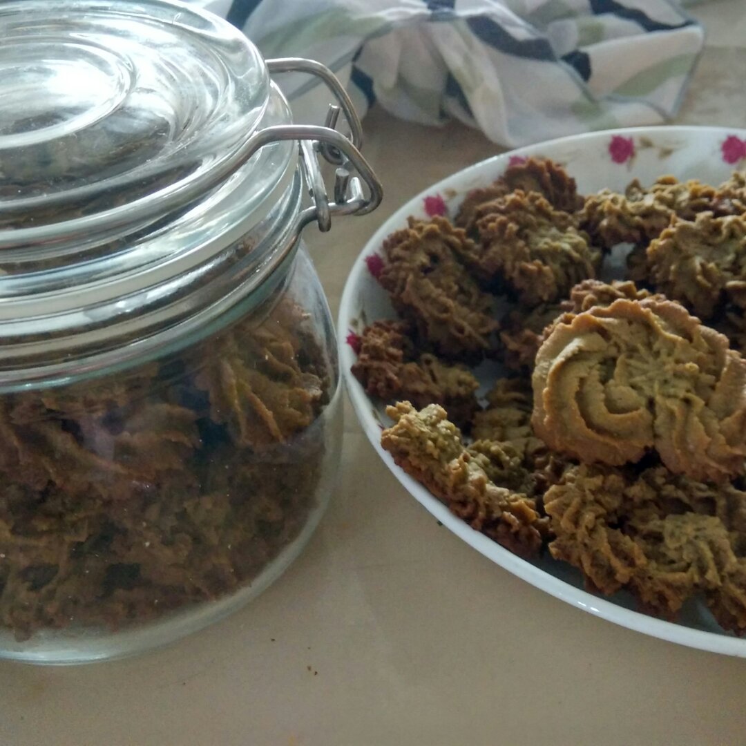 多种口味曲奇（香草、巧克力、抹茶）