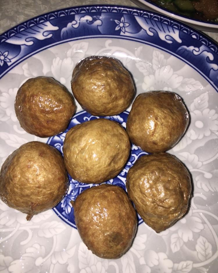 炸牛肉丸子