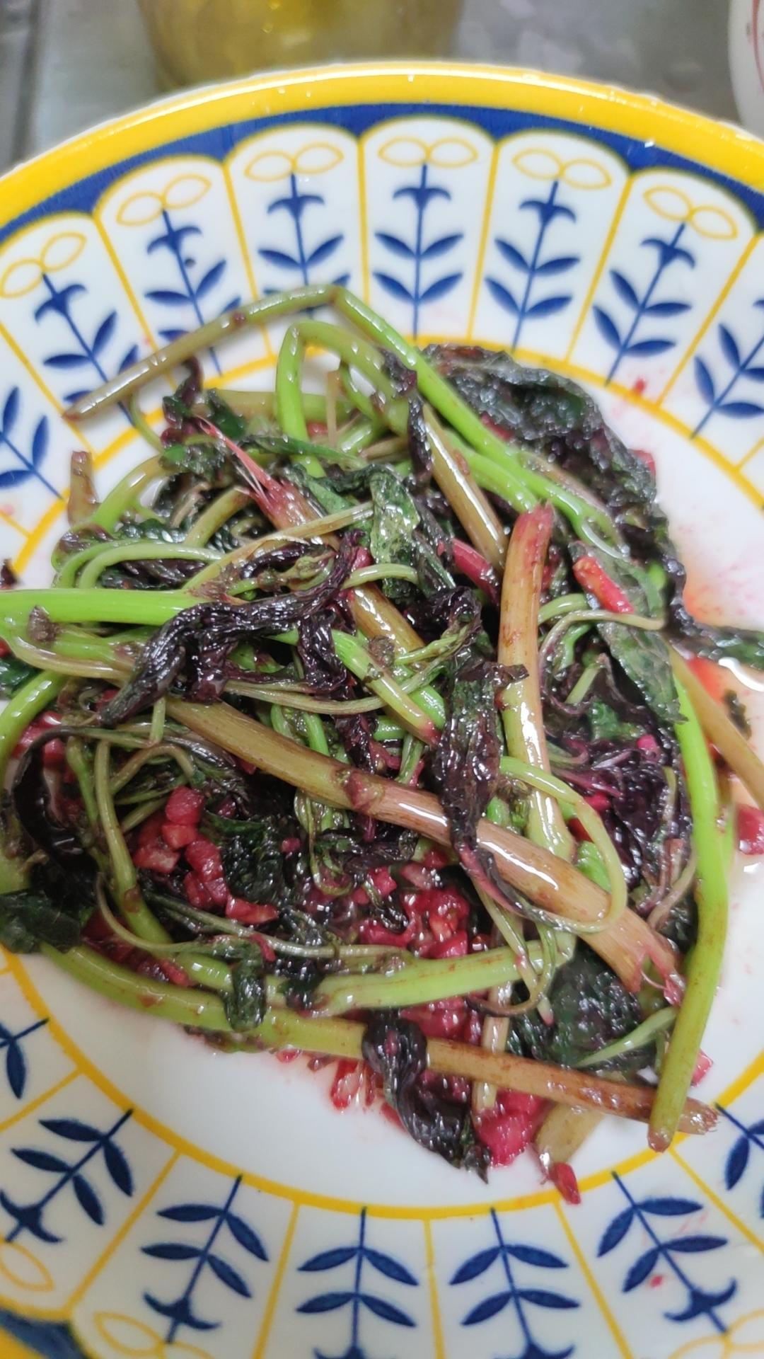 蒜茸炒红苋菜