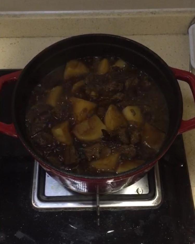 红烧牛腩
