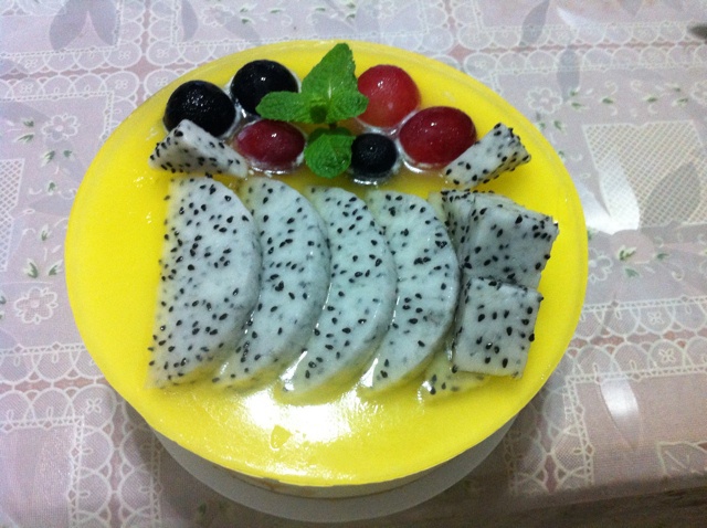 芒果酸奶慕斯加镜面 （8寸）