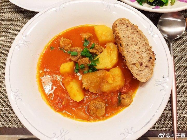 番茄土豆炖牛腩