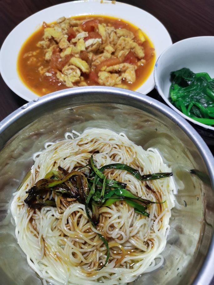 10分钟搞定的一碗葱油拌面