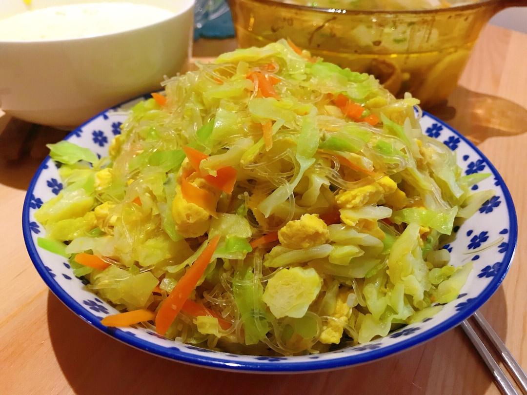 包菜粉丝炒鸡蛋
