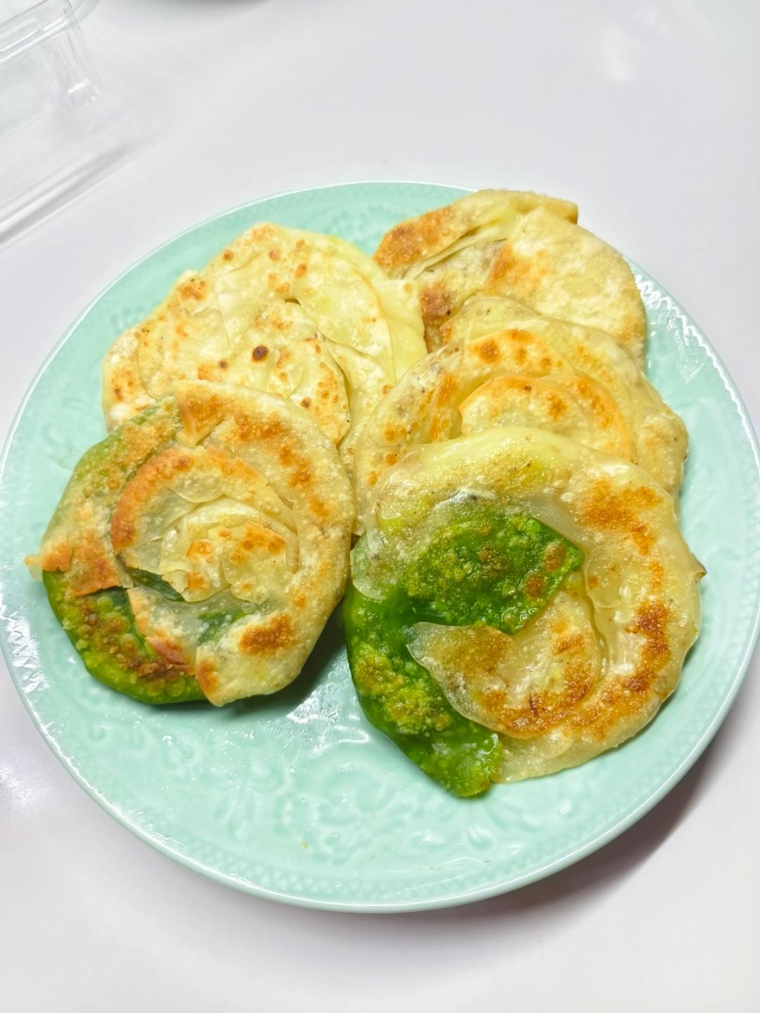 饺子皮做葱花小饼