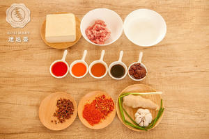 国民小菜——如何做出正宗的麻婆豆腐的做法 步骤1