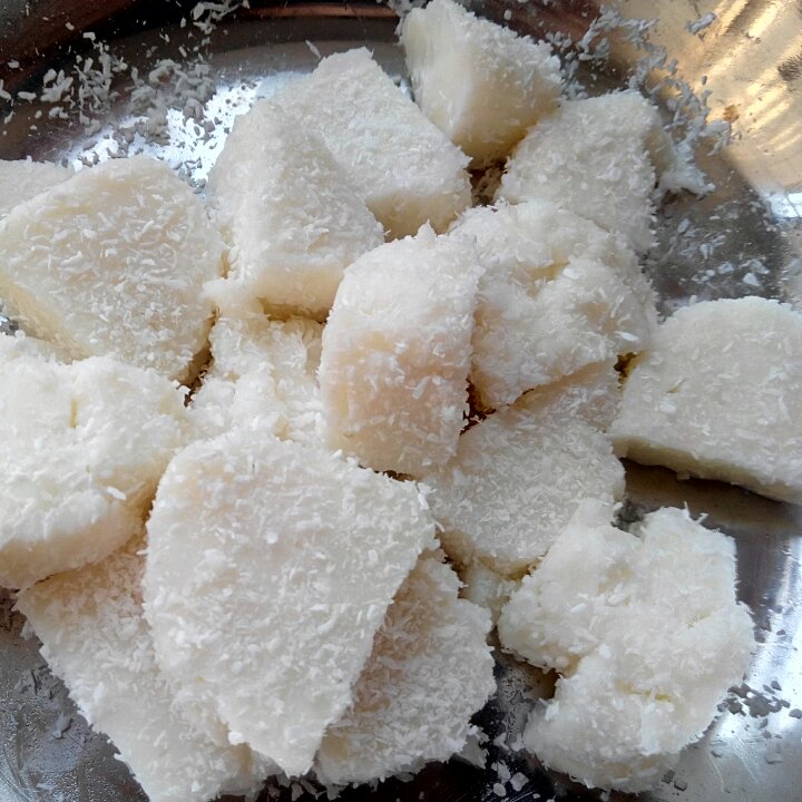 椰子奶糕（附上脆炸鲜奶做法）