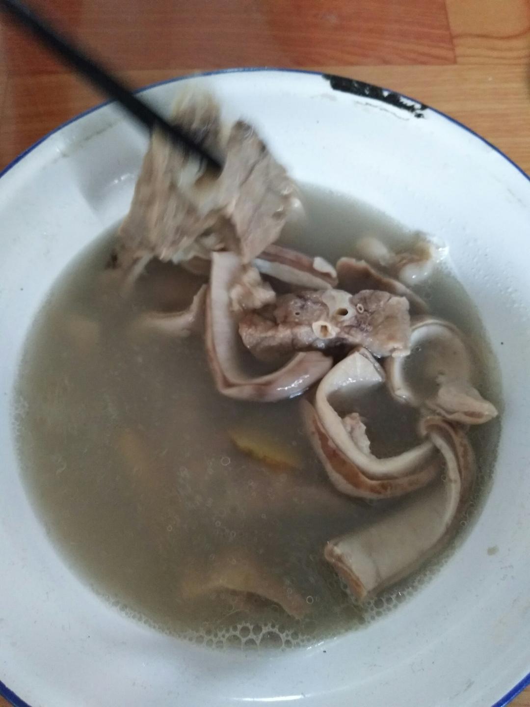 黑胡椒肚肺汤