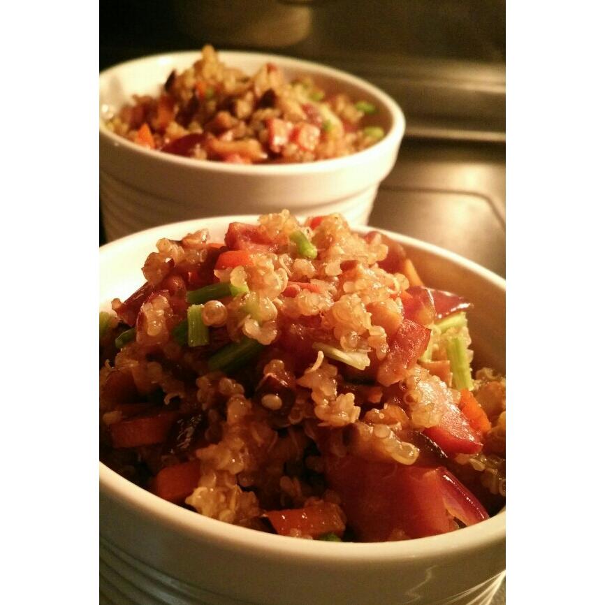 香菇腊肠藜麦饭