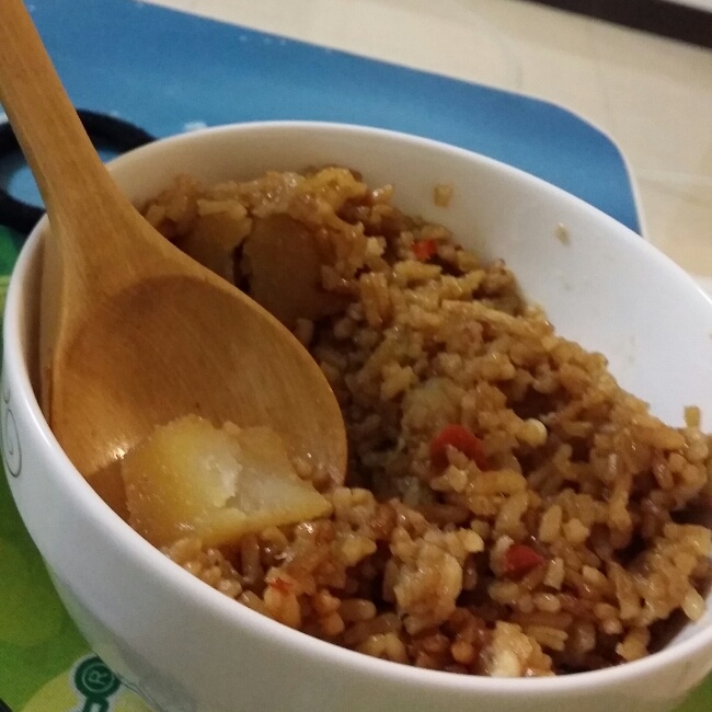 土豆焖饭（电饭锅版）