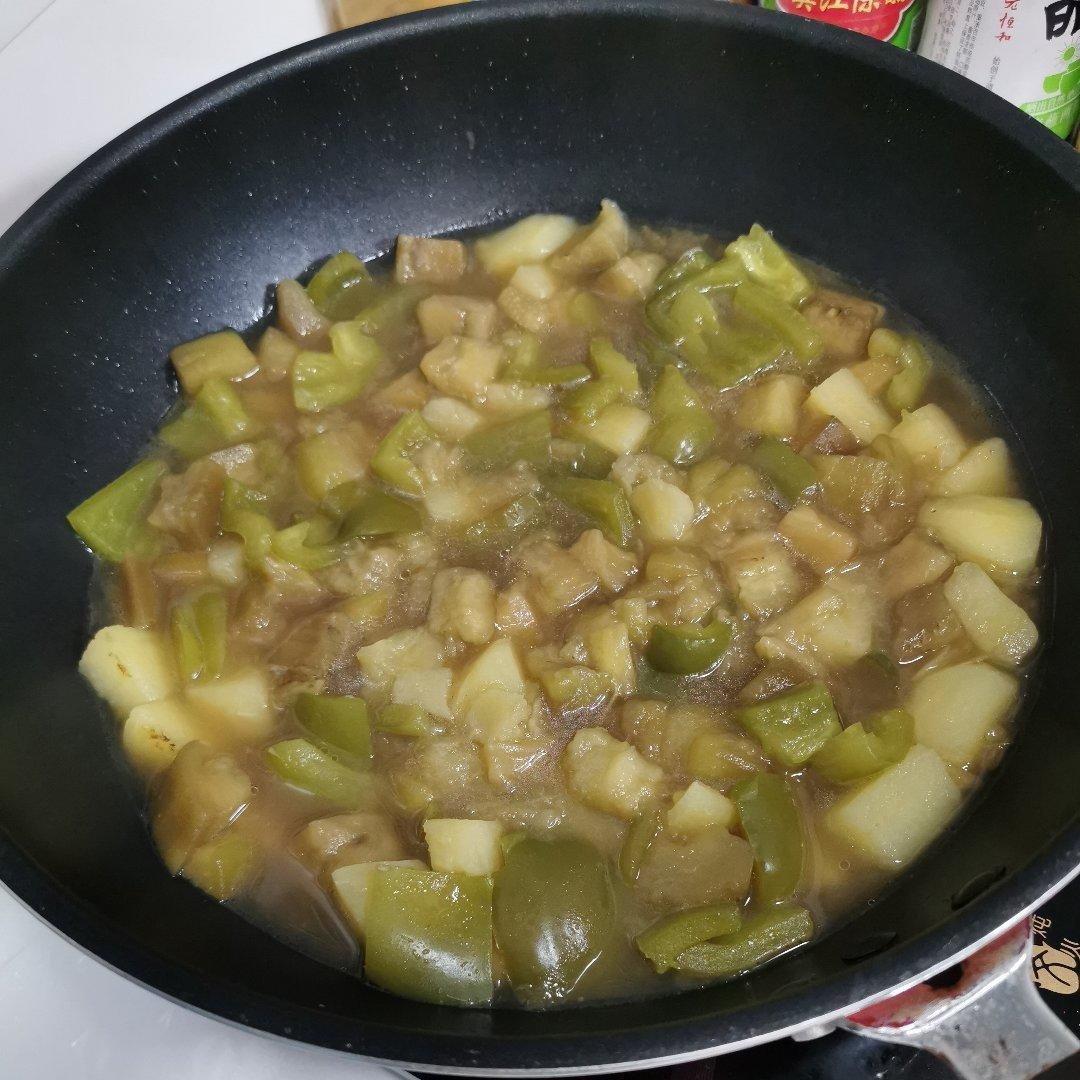 土豆炖茄子(东北菜)